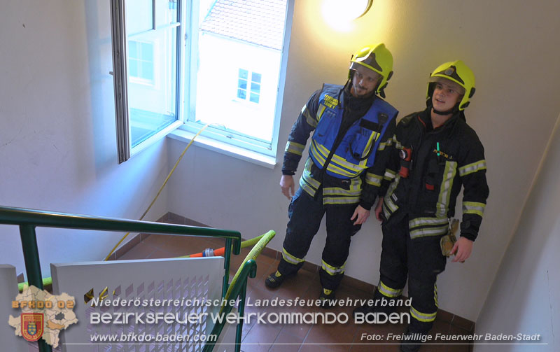 20250224_Brand in Badener Wohnhausanlage - Feuerwehr rettet bewusstlose Person    Foto: Freiwillige Feuerwehr Baden-Stadt