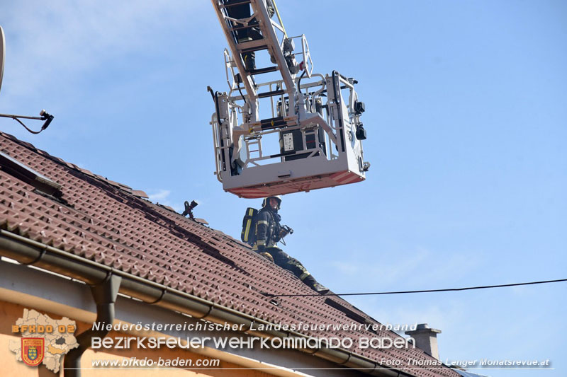 20250303_Grosseinsatz bei Zimmerbrand in Guenselsdorf Foto: Thomas Lenger Monatsrevue.at 20250303_Grosseinsatz bei Zimmerbrand in Guenselsdorf Foto: Thomas Lenger Monatsrevue.at