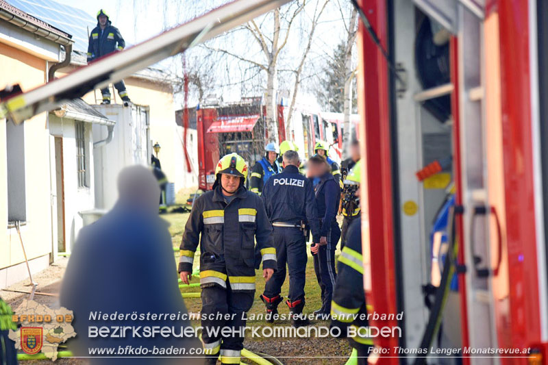 20250303_Grosseinsatz bei Zimmerbrand in Guenselsdorf Foto: Thomas Lenger Monatsrevue.at 20250303_Grosseinsatz bei Zimmerbrand in Guenselsdorf Foto: Thomas Lenger Monatsrevue.at