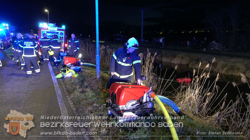 20250310_Dachstuhlbrand in alter Bleiwarenfabrik Gumpoldskirchen auch 3 Feuerwehren aus dem Bezirk BADEN im Löscheinsatz Foto: Stefan Schneider BFKDO BADEN 20250310_Dachstuhlbrand in alter Bleiwarenfabrik Gumpoldskirchen auch 3 Feuerwehren aus dem Bezirk BADEN im Löscheinsatz Foto: Stefan Schneider BFKDO BADEN