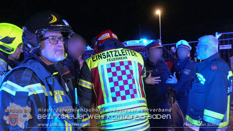 20250310_Dachstuhlbrand in alter Bleiwarenfabrik Gumpoldskirchen auch 3 Feuerwehren aus dem Bezirk BADEN im Löscheinsatz Foto: Stefan Schneider BFKDO BADEN 20250310_Dachstuhlbrand in alter Bleiwarenfabrik Gumpoldskirchen auch 3 Feuerwehren aus dem Bezirk BADEN im Löscheinsatz Foto: Stefan Schneider BFKDO BADEN