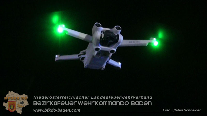 20250310_Dachstuhlbrand in alter Bleiwarenfabrik Gumpoldskirchen auch 3 Feuerwehren aus dem Bezirk BADEN im Löscheinsatz Foto: Stefan Schneider BFKDO BADEN 20250310_Dachstuhlbrand in alter Bleiwarenfabrik Gumpoldskirchen auch 3 Feuerwehren aus dem Bezirk BADEN im Löscheinsatz Foto: Stefan Schneider BFKDO BADEN
