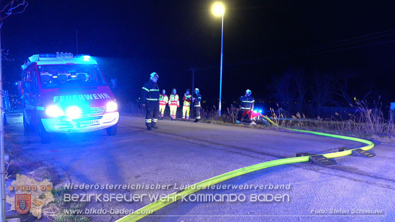 20250310_Dachstuhlbrand in alter Bleiwarenfabrik Gumpoldskirchen auch 3 Feuerwehren aus dem Bezirk BADEN im Löscheinsatz Foto: Stefan Schneider BFKDO BADEN 20250310_Dachstuhlbrand in alter Bleiwarenfabrik Gumpoldskirchen auch 3 Feuerwehren aus dem Bezirk BADEN im Löscheinsatz Foto: Stefan Schneider BFKDO BADEN