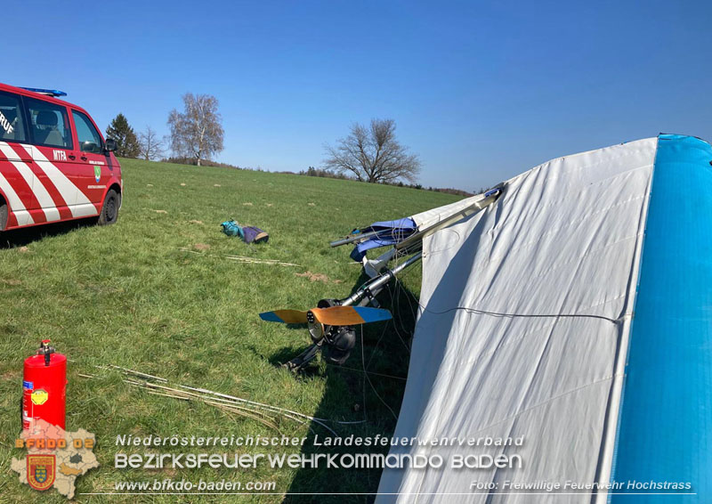 20250404_Motordrachenabsturz im Bereich Hochstrass-Schwabendörfl Foto: Freiwillige Feuerwehr Hochstrass 20250404_Motordrachenabsturz im Bereich Hochstrass-Schwabendörfl Foto: Freiwillige Feuerwehr Hochstrass