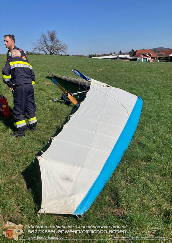 20250404_Motordrachenabsturz im Bereich Hochstrass-Schwabendörfl Foto: Freiwillige Feuerwehr Hochstrass 20250404_Motordrachenabsturz im Bereich Hochstrass-Schwabendörfl Foto: Freiwillige Feuerwehr Hochstrass