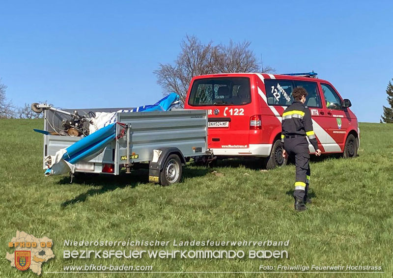 20250404_Motordrachenabsturz im Bereich Hochstrass-Schwabendörfl Foto: Freiwillige Feuerwehr Hochstrass 20250404_Motordrachenabsturz im Bereich Hochstrass-Schwabendörfl Foto: Freiwillige Feuerwehr Hochstrass