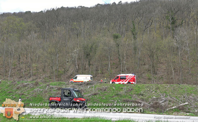 20250405_Kletterunfall im Helenental bei Sattelbach Gemeinde Heiligenkreuz Foto: Stefan Schneider BFKDO BADEN 20250405_Kletterunfall im Helenental bei Sattelbach Gemeinde Heiligenkreuz Foto: Stefan Schneider BFKDO BADEN