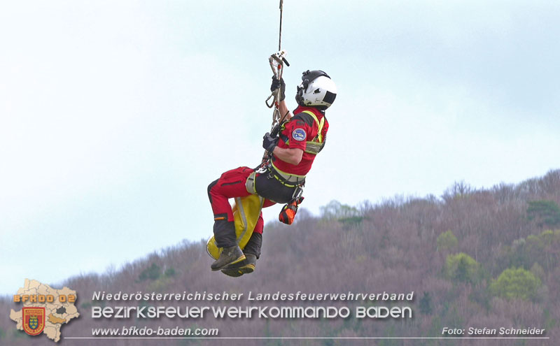 20250405_Kletterunfall im Helenental bei Sattelbach Gemeinde Heiligenkreuz Foto: Stefan Schneider BFKDO BADEN 20250405_Kletterunfall im Helenental bei Sattelbach Gemeinde Heiligenkreuz Foto: Stefan Schneider BFKDO BADEN