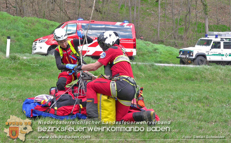20250405_Kletterunfall im Helenental bei Sattelbach Gemeinde Heiligenkreuz Foto: Stefan Schneider BFKDO BADEN 20250405_Kletterunfall im Helenental bei Sattelbach Gemeinde Heiligenkreuz Foto: Stefan Schneider BFKDO BADEN