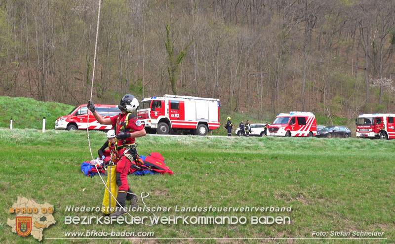 20250405_Kletterunfall im Helenental bei Sattelbach Gemeinde Heiligenkreuz Foto: Stefan Schneider BFKDO BADEN 20250405_Kletterunfall im Helenental bei Sattelbach Gemeinde Heiligenkreuz Foto: Stefan Schneider BFKDO BADEN