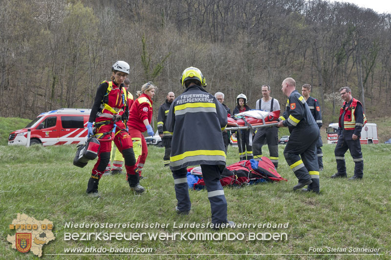 20250405_Kletterunfall im Helenental bei Sattelbach Gemeinde Heiligenkreuz Foto: Stefan Schneider BFKDO BADEN 20250405_Kletterunfall im Helenental bei Sattelbach Gemeinde Heiligenkreuz Foto: Stefan Schneider BFKDO BADEN