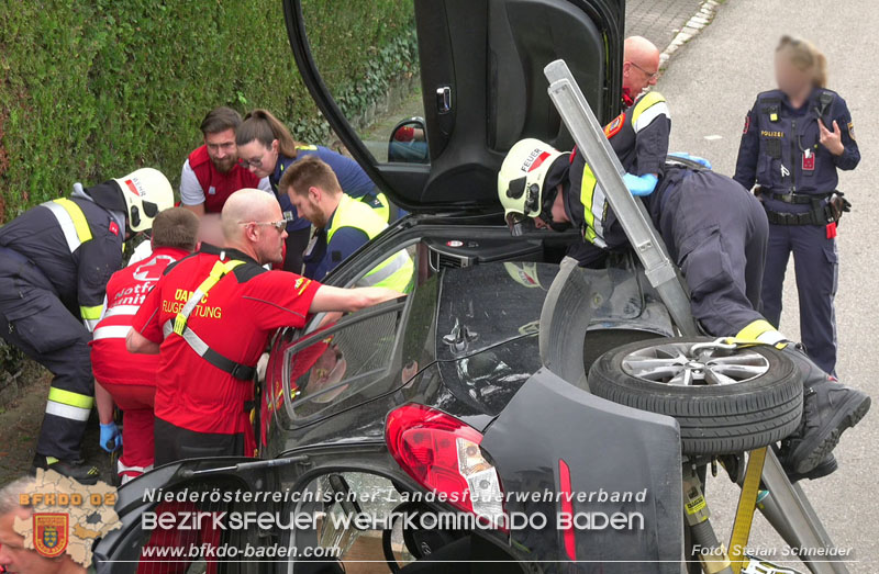 20250417_Verkehrsunfall mit Personenrettung in Großau NÖ   Foto: Stefan Schneider BFKDO BADEN