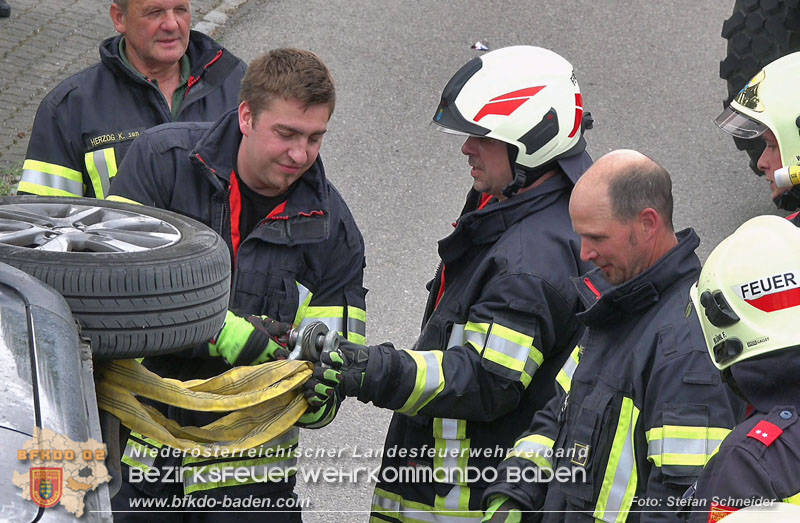 20250417_Verkehrsunfall mit Personenrettung in Großau NÖ   Foto: Stefan Schneider BFKDO BADEN