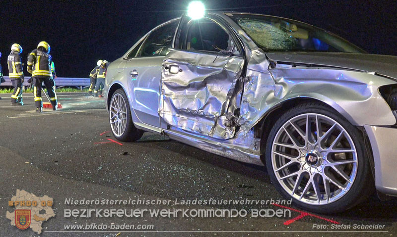 20250421_Zwei Schwerverletzte am Autobahnzubringer Bad Vöslau   Foto: Stefan Schneider BFKDO BADEN