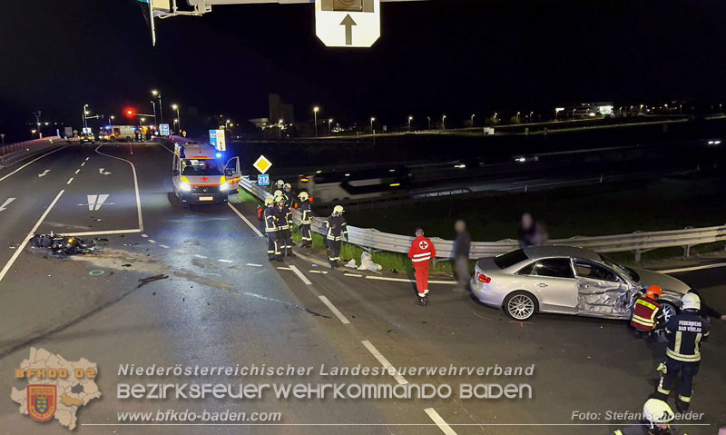 20250421_Zwei Schwerverletzte am Autobahnzubringer Bad Vöslau   Foto: Stefan Schneider BFKDO BADEN