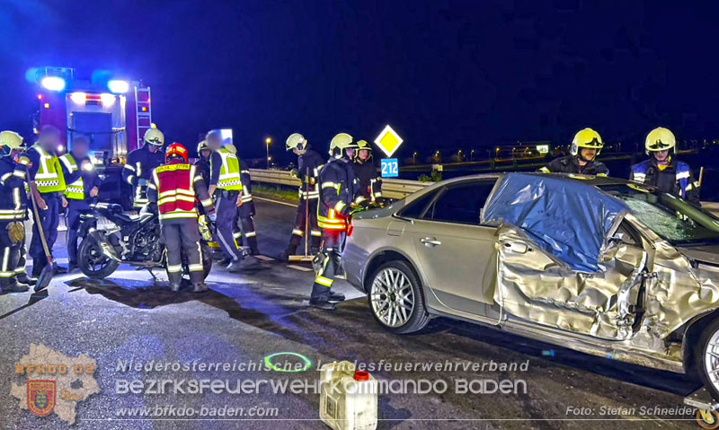 20250421_Zwei Schwerverletzte am Autobahnzubringer Bad Vöslau   Foto: Stefan Schneider BFKDO BADEN
