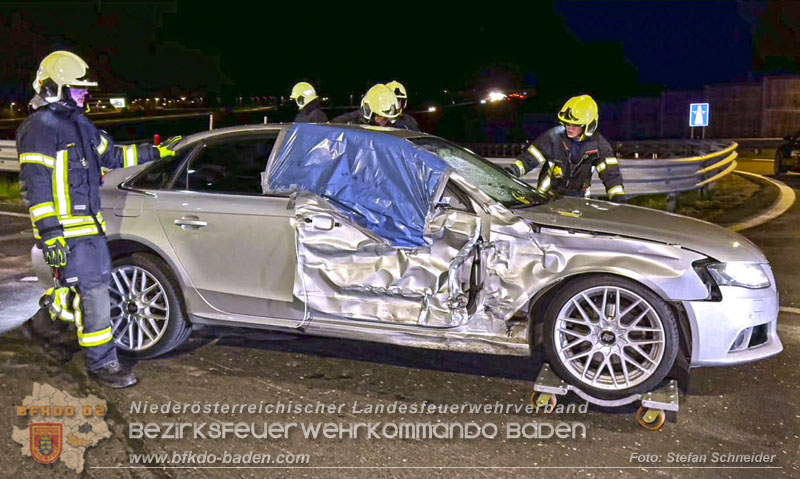 20250421_Zwei Schwerverletzte am Autobahnzubringer Bad Vöslau   Foto: Stefan Schneider BFKDO BADEN