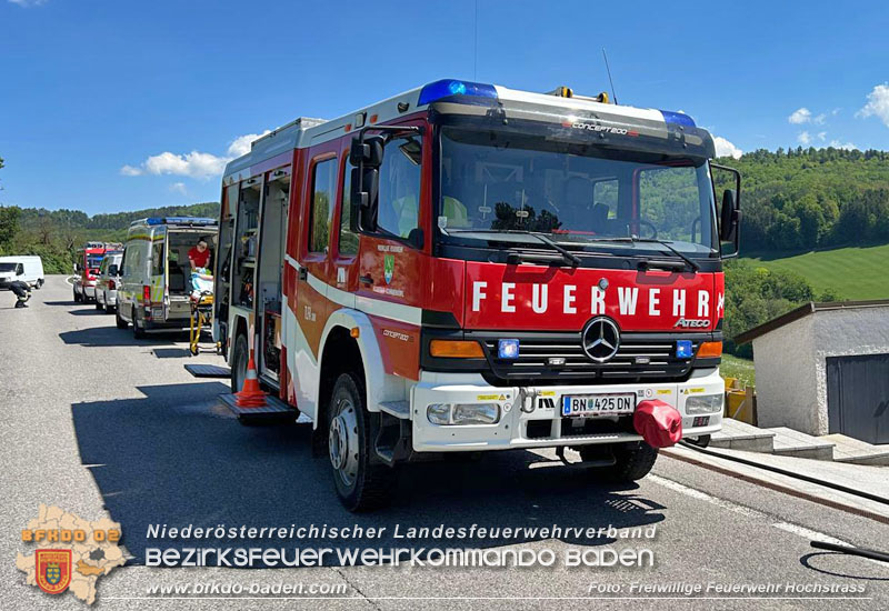 20250502_Menschenrettung aus verunfallten Wagen Foto: Freiwillige Feuerwehr Hochstraß 20250502_Menschenrettung aus verunfallten Wagen Foto: Freiwillige Feuerwehr Hochstraß