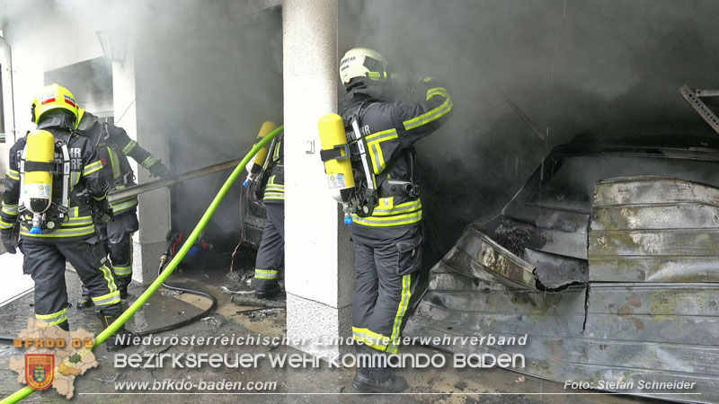20250530_Garagenbrand - Feuerwehr verhindert Übergreifen auf Wohnräume   Foto: Stefan Schneider BFK BADEN