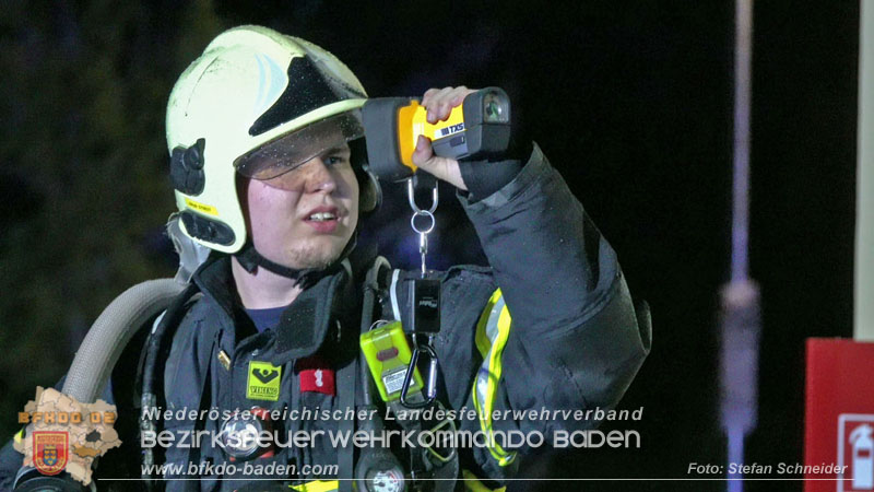 20250605_Nächtlicher Brand beim ARKADIA Traiskirchen  Foto: Stefan Schneider BFKDO BADEN