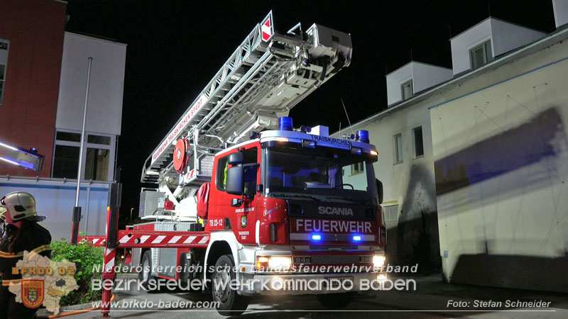 20250605_Nächtlicher Brand beim ARKADIA Traiskirchen  Foto: Stefan Schneider BFKDO BADEN