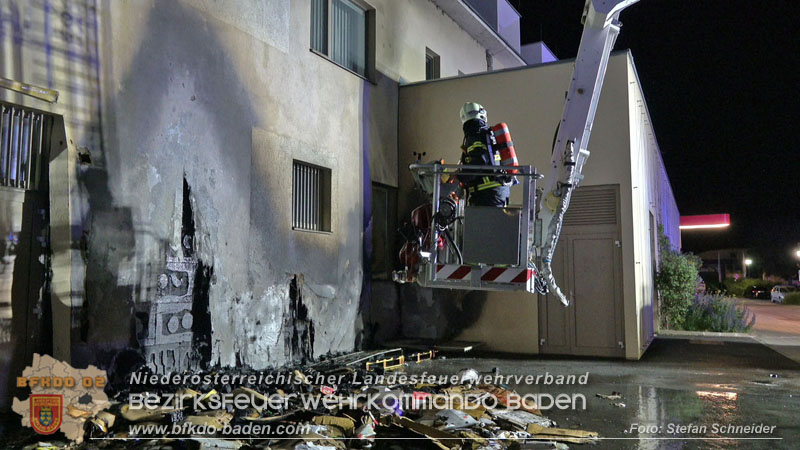 20250605_Nächtlicher Brand beim ARKADIA Traiskirchen  Foto: Stefan Schneider BFKDO BADEN