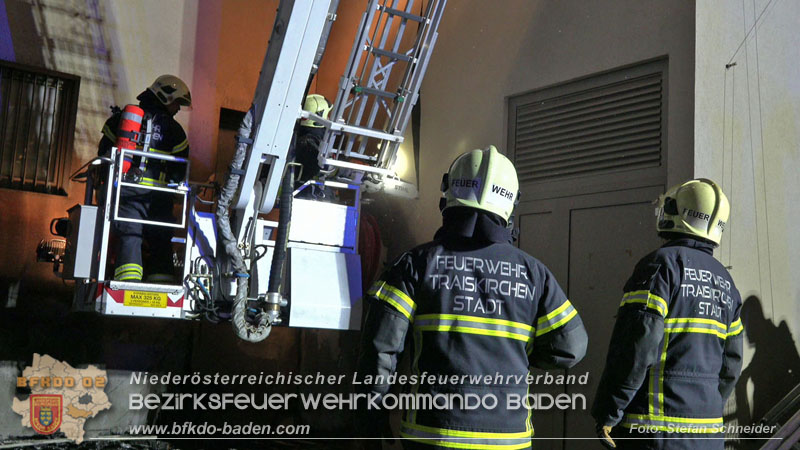 20250605_Nächtlicher Brand beim ARKADIA Traiskirchen  Foto: Stefan Schneider BFKDO BADEN