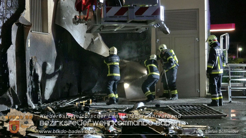 20250605_Nächtlicher Brand beim ARKADIA Traiskirchen  Foto: Stefan Schneider BFKDO BADEN