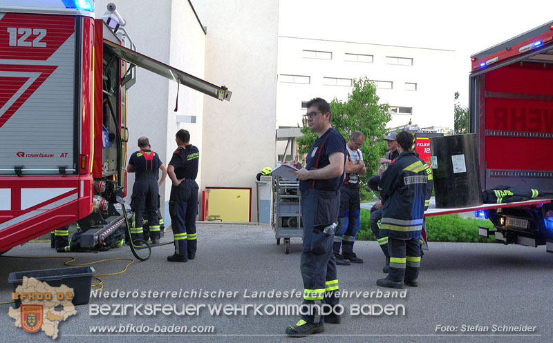 20250613_Feuerwehreinsatz wegen Gebrechen in Tankanlage fuer ein Notstromaggregat  Foto: Stefan Schneider BFKDO BADEN