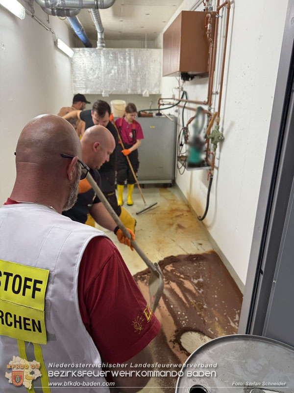 20250613_Feuerwehreinsatz wegen Gebrechen in Tankanlage fuer ein Notstromaggregat  Foto: Stefan Schneider BFKDO BADEN