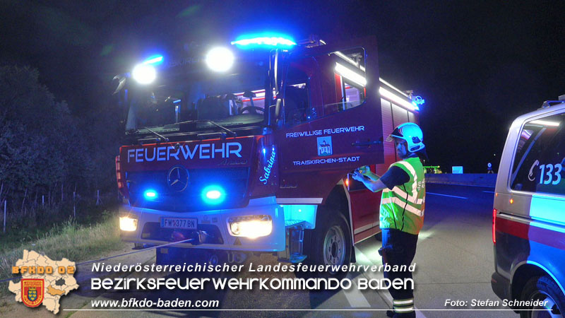 20250701_Nächtlicher Unfall auf der A2 beim Knoten Guntramsdorf Foto: Stefan Schneider BFKDO BADEN