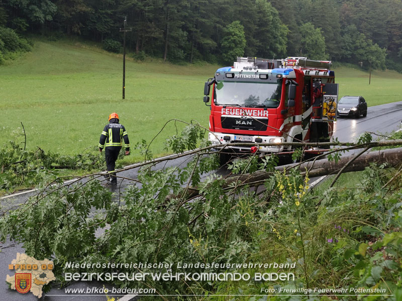 20250712_Unwetterschäden blockieren Passstraße über den Hals" Foto: ASB Markus Hackl FF Pottenstein 20250712_Unwetterschäden blockieren Passstraße über den Hals" Foto: ASB Markus Hackl FF Pottenstein