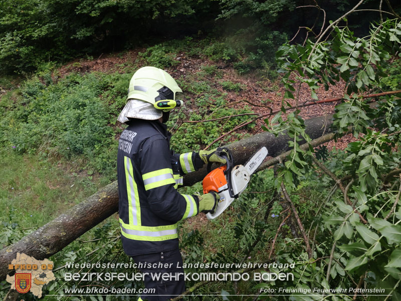 20250712_Unwetterschäden blockieren Passstraße über den Hals" Foto: ASB Markus Hackl FF Pottenstein 20250712_Unwetterschäden blockieren Passstraße über den Hals" Foto: ASB Markus Hackl FF Pottenstein
