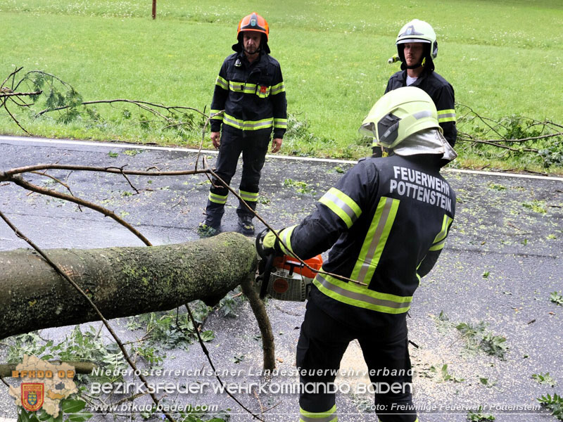 20250712_Unwetterschäden blockieren Passstraße über den Hals" Foto: ASB Markus Hackl FF Pottenstein 20250712_Unwetterschäden blockieren Passstraße über den Hals" Foto: ASB Markus Hackl FF Pottenstein