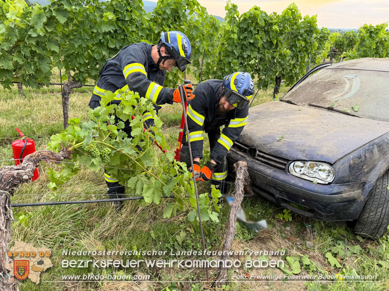 20250716_Drohneneinsatz nach Verkehrsunfall auf der Weinbergstrasse bei Baden Foto: FF Baden Weikersdorf 20250716_Drohneneinsatz nach Verkehrsunfall auf der Weinbergstrasse bei Baden Foto: FF Baden Weikersdorf