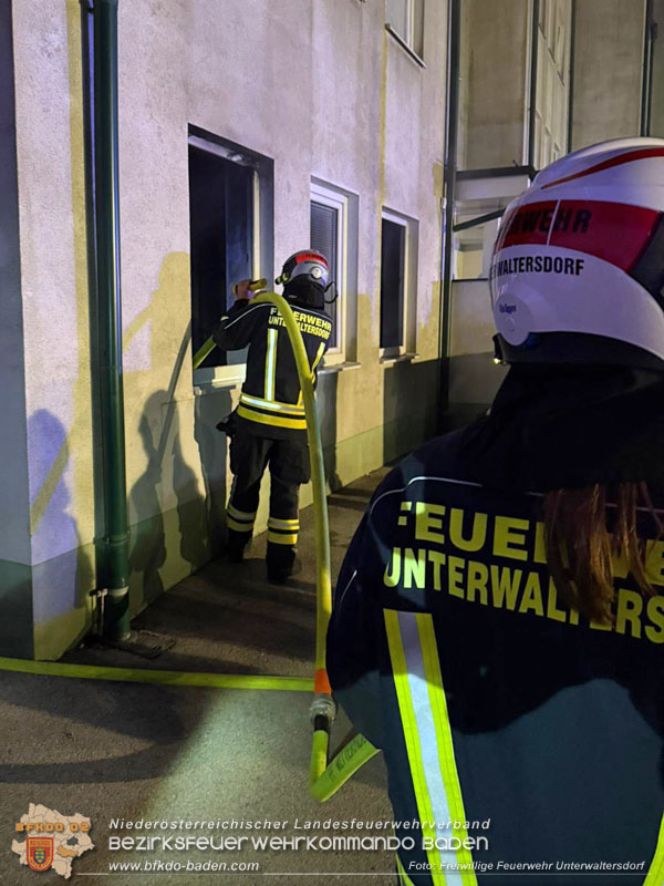 20250723_Brand griff auf Wohnung ueber in Mitterndorf an der Fischa Foto: FF Unterwaltersdorf 20250723_Brand griff auf Wohnung ueber in Mitterndorf an der Fischa Foto: FF Unterwaltersdorf