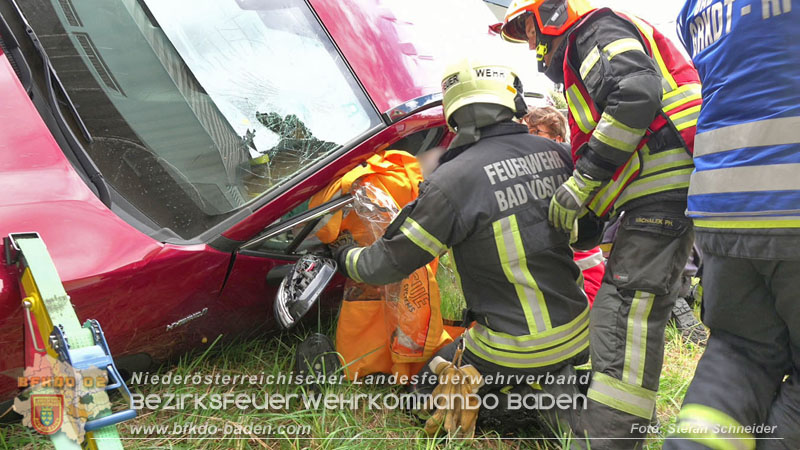 20250723_Verkehrsunfall in Bad Vöslau  Foto: Stefan Schneider BFKDO BADEN