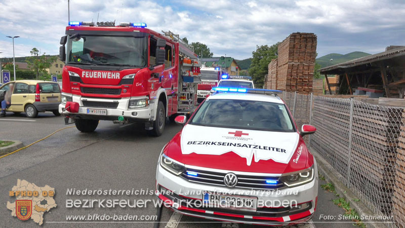 20250723_Verkehrsunfall in Bad Vöslau  Foto: Stefan Schneider BFKDO BADEN