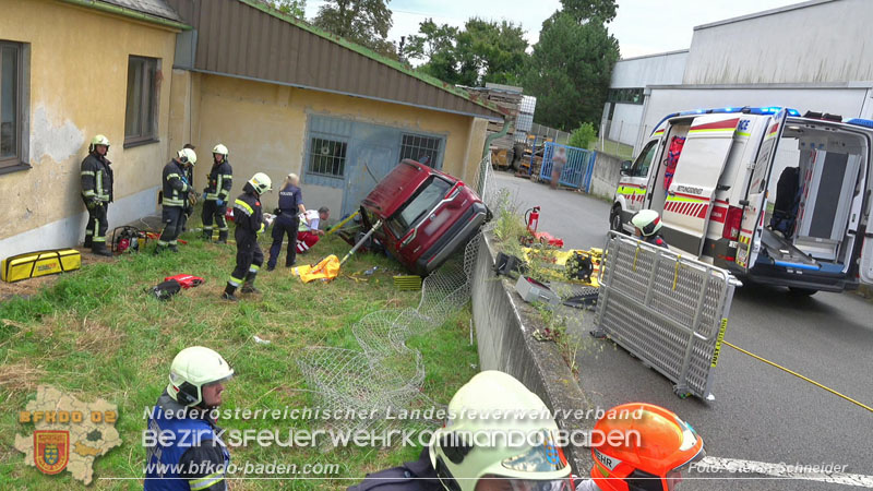 20250723_Verkehrsunfall in Bad Vöslau  Foto: Stefan Schneider BFKDO BADEN