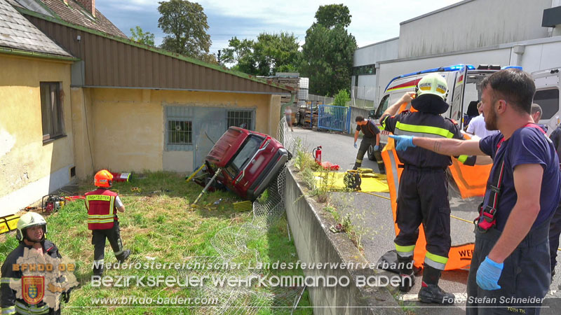 20250723_Verkehrsunfall in Bad Vöslau  Foto: Stefan Schneider BFKDO BADEN