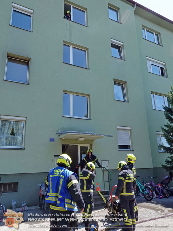20250808_Alarmierter Brand in Kottingbrunner Wohnhausanlage Foto: Stefan Schneider BFK BADEN 20250808_Alarmierter Brand in Kottingbrunner Wohnhausanlage Foto: Stefan Schneider BFK BADEN