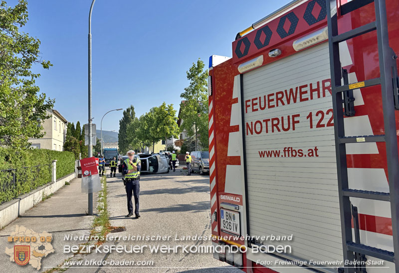 20250814_Verkehrsunfall im Stadtgebiet von Baden Foto: Freiwillige Feuerwehr Baden-Stadt 20250814_Verkehrsunfall im Stadtgebiet von Baden Foto: Freiwillige Feuerwehr Baden-Stadt