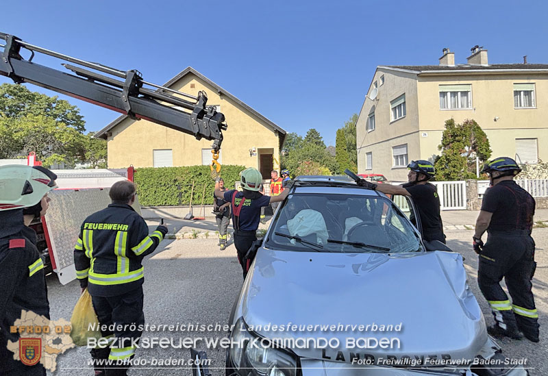 20250814_Verkehrsunfall im Stadtgebiet von Baden Foto: Freiwillige Feuerwehr Baden-Stadt 20250814_Verkehrsunfall im Stadtgebiet von Baden Foto: Freiwillige Feuerwehr Baden-Stadt