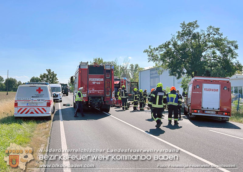 20250819_Verkehrsunfall auf der B17 zwischen Oeynhausen und Günselsdorf Foto: Freiwillige Feuerwehr Oeynhausen 20250819_Verkehrsunfall auf der B17 zwischen Oeynhausen und Günselsdorf Foto: Freiwillige Feuerwehr Oeynhausen