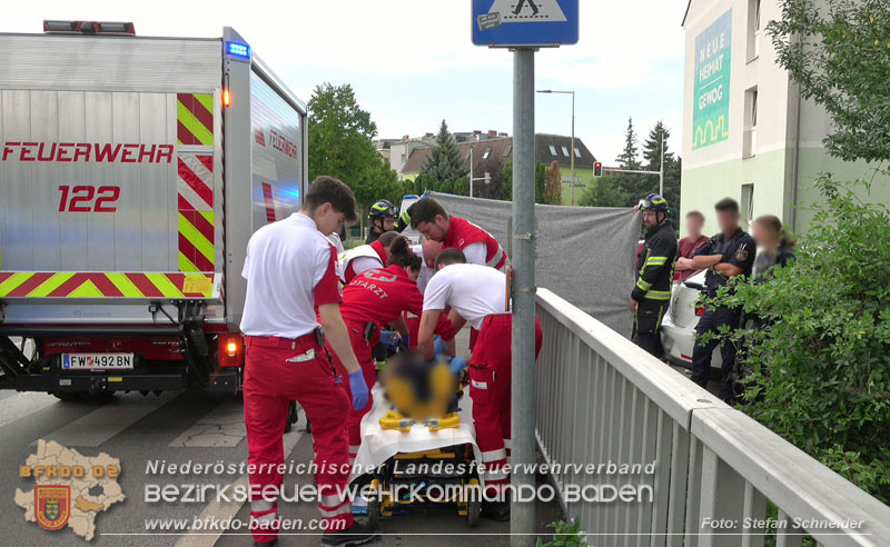 2025_08_29 Personenrettung aus Schwechat-Fluss in Baden Foto: Stefan Schneider BFKDO BADEN 2025_08_29 Personenrettung aus Schwechat-Fluss in Baden Foto: Stefan Schneider BFKDO BADEN