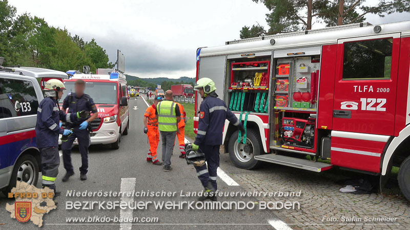 20250910_Verkehrsunfall auf der A21 mit tödlichem Ausgang Foto: Stefan Schneider BFKDO BADEN 20250910_Verkehrsunfall auf der A21 mit tödlichem Ausgang Foto: Stefan Schneider BFKDO BADEN