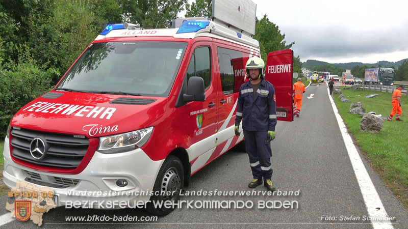 20250910_Verkehrsunfall auf der A21 mit tödlichem Ausgang Foto: Stefan Schneider BFKDO BADEN 20250910_Verkehrsunfall auf der A21 mit tödlichem Ausgang Foto: Stefan Schneider BFKDO BADEN