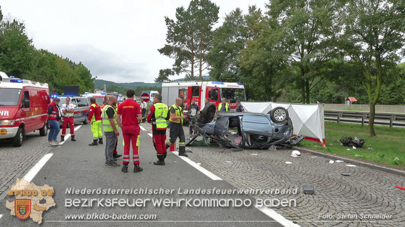 20250910_Verkehrsunfall auf der A21 mit tödlichem Ausgang Foto: Stefan Schneider BFKDO BADEN 20250910_Verkehrsunfall auf der A21 mit tödlichem Ausgang Foto: Stefan Schneider BFKDO BADEN