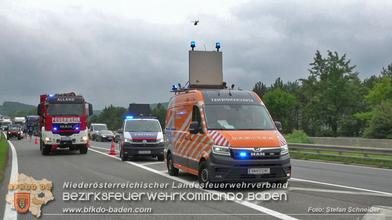 20250910_Verkehrsunfall auf der A21 mit tödlichem Ausgang Foto: Stefan Schneider BFKDO BADEN 20250910_Verkehrsunfall auf der A21 mit tödlichem Ausgang Foto: Stefan Schneider BFKDO BADEN