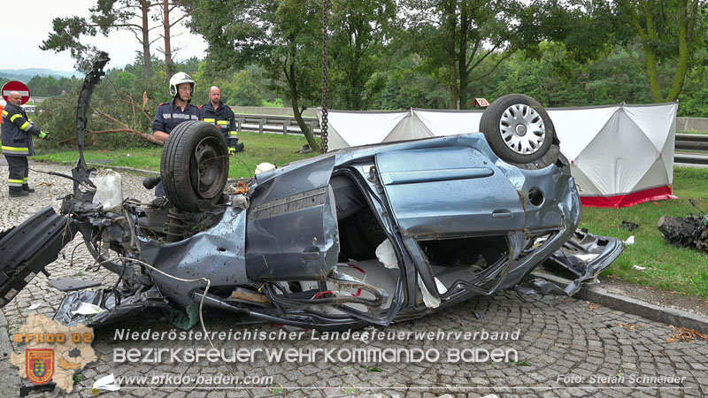 20250910_Verkehrsunfall auf der A21 mit tödlichem Ausgang Foto: Stefan Schneider BFKDO BADEN 20250910_Verkehrsunfall auf der A21 mit tödlichem Ausgang Foto: Stefan Schneider BFKDO BADEN